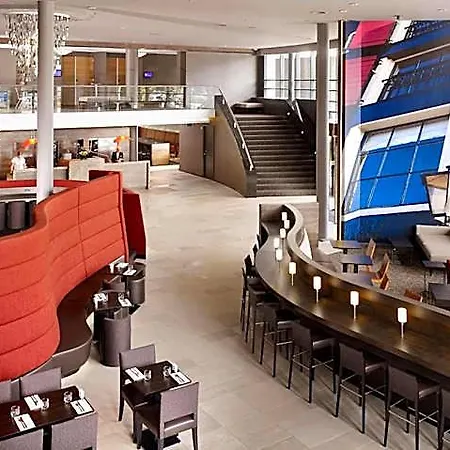 Hyatt Place Airport Hotel
