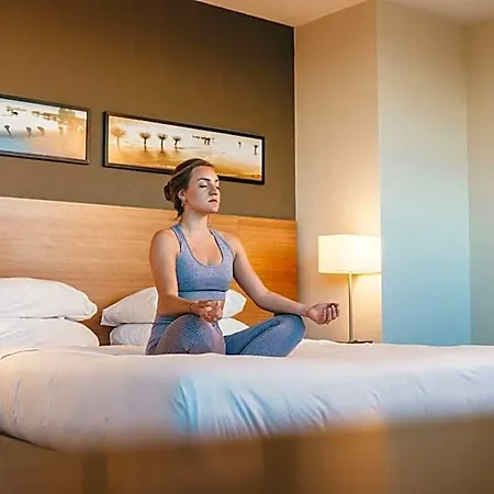 Hotel Hyatt Place Airport 4*