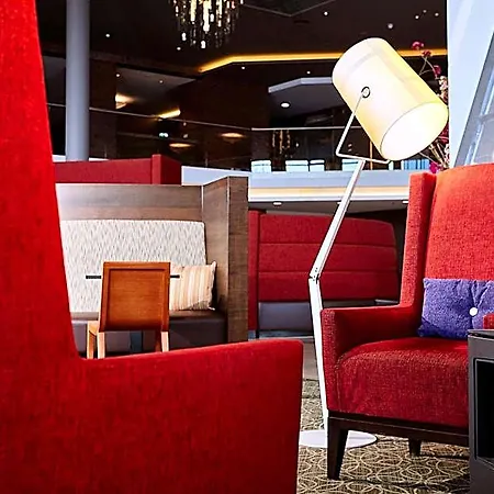 Hyatt Place Airport Hotel