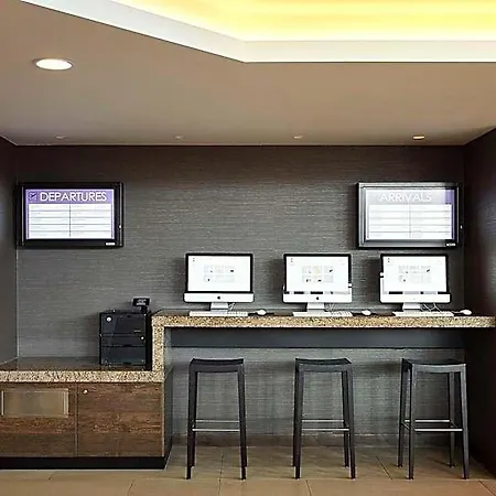 Hyatt Place Airport