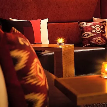 Hyatt Place Airport Hotel 4*